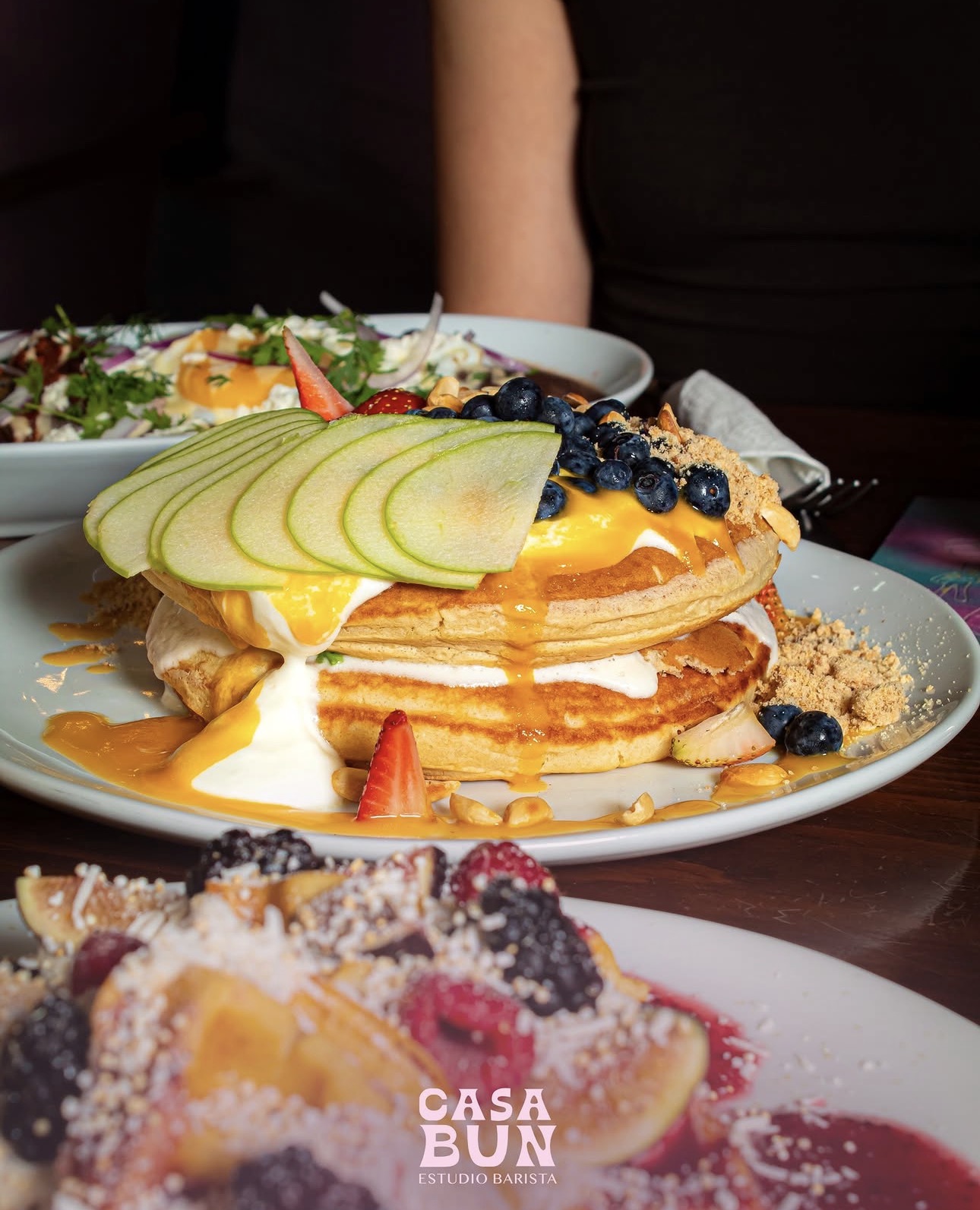 Hotcakes de Casa Bun con manzana verde